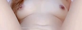 Stevi Tancap Memek Dildo Getar