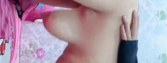 VERONICA Nungging Di Sodok