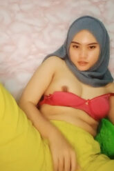 YENI Hijab Hobinya Ngocok