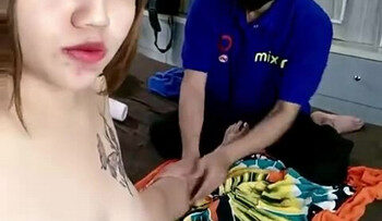 AYANK SCARLET Sewa Bapak Pijat