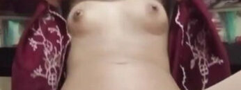 SARAHIYA SHARIF Ngangkang Horny Omek