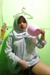 UHKTY HIJAB Manis Main Omek Basah