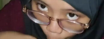 Disepong Kakak Hijab Sampai Crot Banyak.jpg