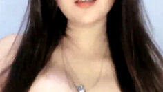 MELODI Pamer Susu Montok.jpg