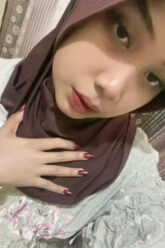 NAZWA Hijab Ketagihan Omek.jpg