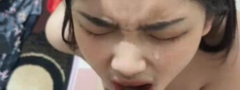 NUNIK Di Ewe Crot Mulut.jpg